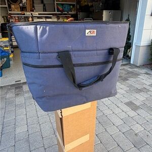 Navy Insulated Cooler Bag